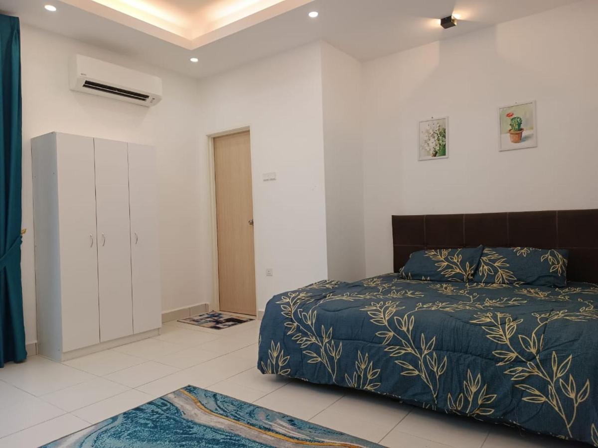 In Homestay Corner Batu Pahat Extérieur photo