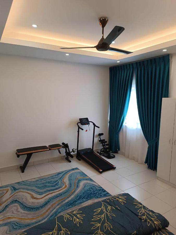 In Homestay Corner Batu Pahat Extérieur photo