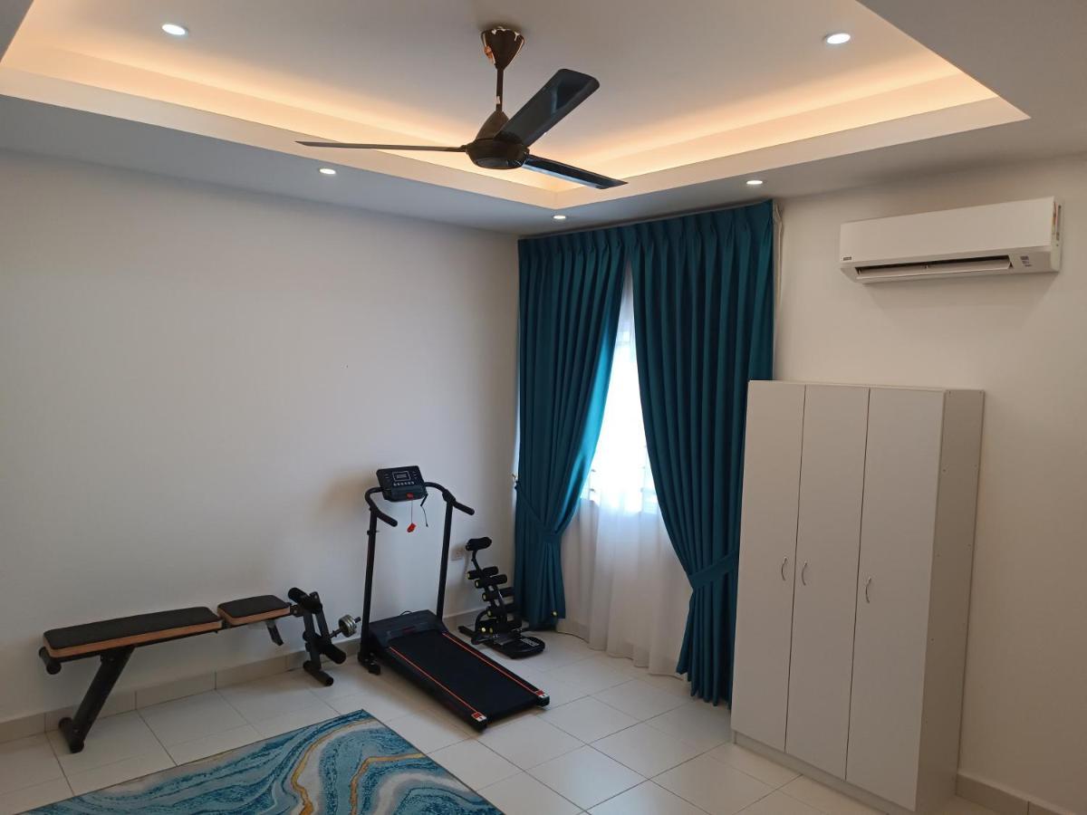 In Homestay Corner Batu Pahat Extérieur photo